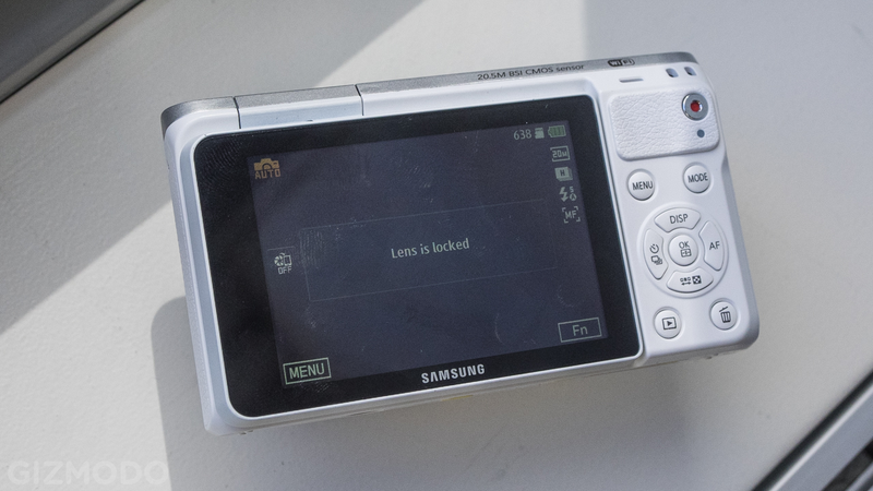 Illustration for article titled Samsung NX Mini: A Tiny New Camera System For the Selfie Generation